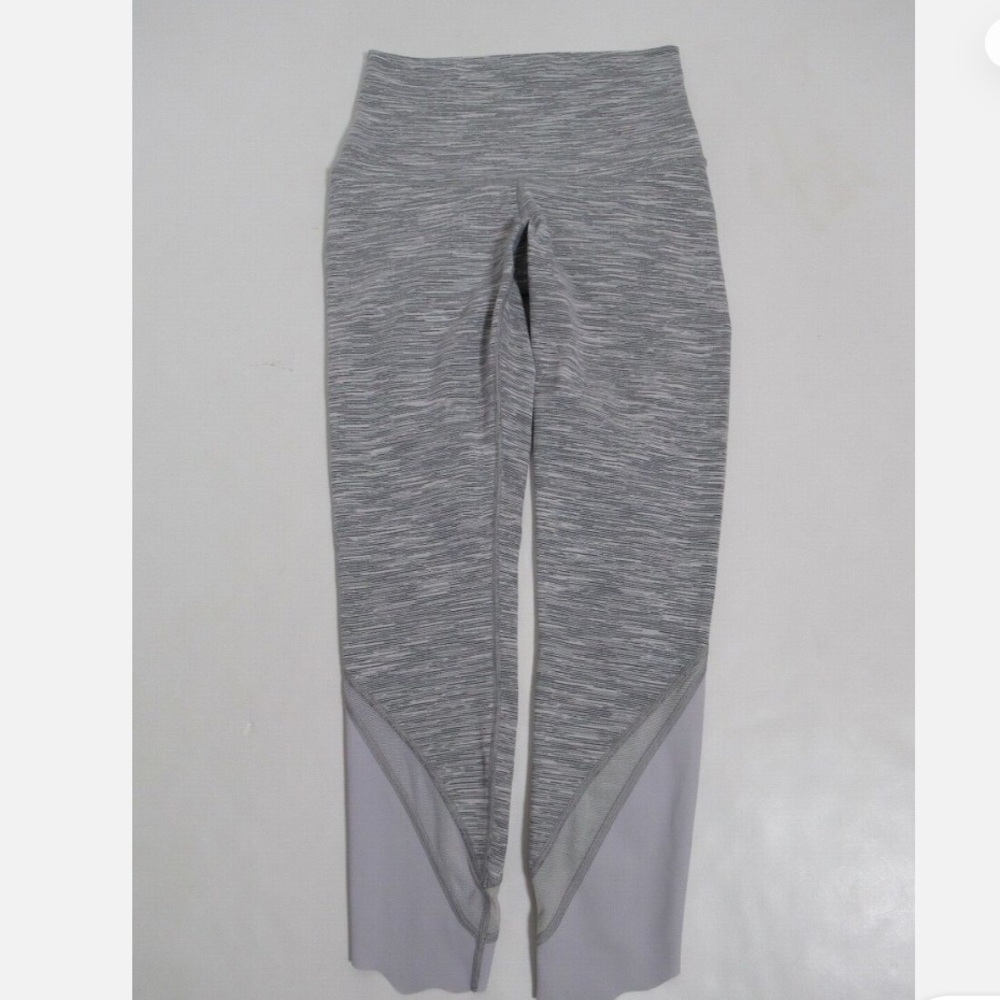 Lululemon Light Grey Wunder Leggings